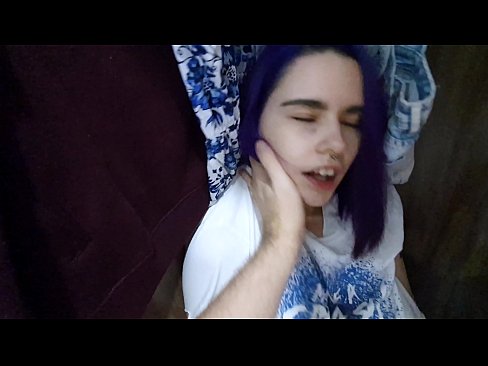 ❤️ Нашао сам своју сестру у орману и помогао јој да сврши ❌ Порно на sr.xlxxporno.ru